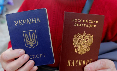 На Херсонщині окупаційна влада пришвидчує процес видачі паспортів. Чому поспішають це зробити?
