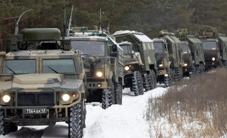 Через Мелітополь пройшло 50 броньованих та вантажних ворожих автівок у бік Запоріжжя