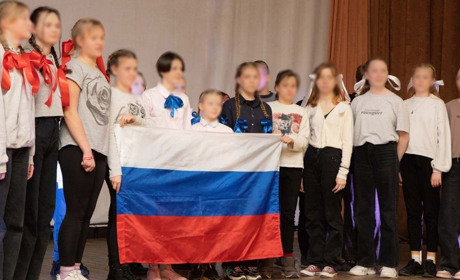 84 дитини з Херсонщини росіяни утримують у таборі в Євпаторії
