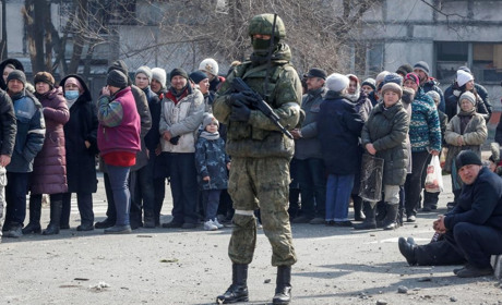 На Херсонщині окупанти вивезли 200 селян на "фільтрацію", в їхні будинки заселяють своїх - Генштаб