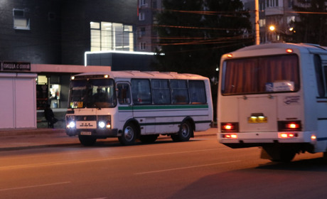 У Нікополі пільговики та школярі забезпечені безкоштовним проїздом в міських автобусах