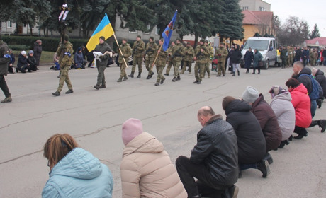 У Калинівці похоронили офіцера Національної гвардії, який загинув у боях з російськими загарбниками