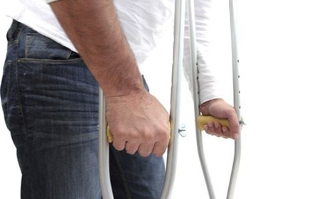 В Торецьку можна безкоштовно отримати милиці