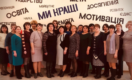 Зі святом Весни та жінки! Українки, ви- неймовірні!