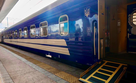 В одеських потягах з'являться комфортні вагони для пасажирів з інвалідністю: як вони виглядають