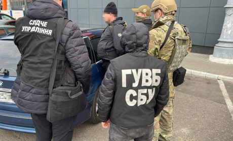 Житель Подільського району намагався ошукати родину загиблого воїна на $10 тисяч