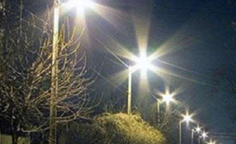 У Краснограді почали вмикати вуличне освітлення в тестовому режимі