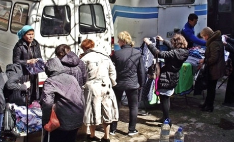 Окуповане Лівобережжя заполонили торговці з Узбекистану: пропонують дешевий товар
