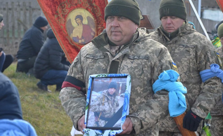На Балтщині провели в останню путь полеглого захисника України Сергія Шарапановського