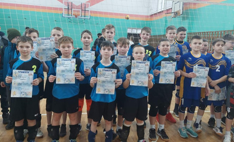 Старокостянтинів приймав обласний чемпіонат з волейболу: наші — срібні призери