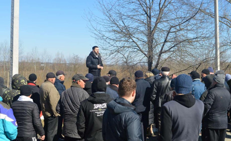 «Чи буде цього року новий міст в Глиниці?» - Максим Заремський зустрівся з місцевими жителями