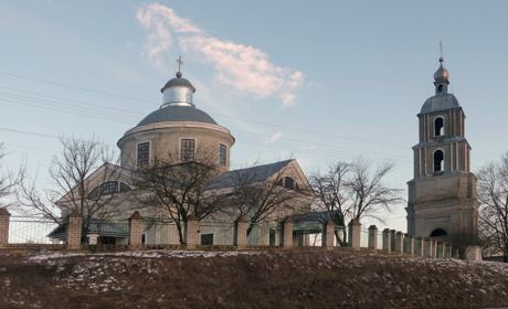 Перші тижні війни. Жителі Полошок розповіли про події минулорічної весни