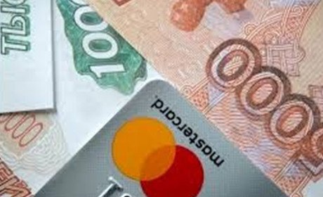 Окупаційна влада Мелітополя погрозами намагалась зупинити мітинг щодо невиплати зарплат
