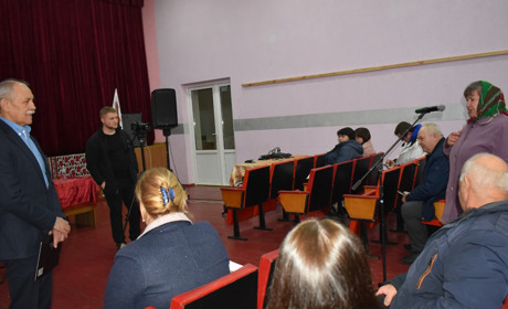 «Село для мене в пріоритеті»: голова Переяславської громади звітував жителям Гланишева й Вовчкова