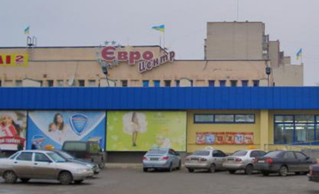 У черзі за гуманітаркою в Новій Каховці люди втрачають свідомість