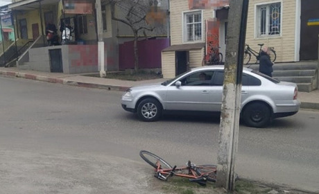 У Балті водій автомобіля "Volvo" збив дитину на велосипеді та втік з місця аварії
