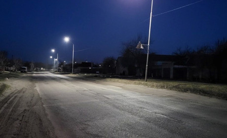 У селі Наталине ввімкнули вуличне освітлення