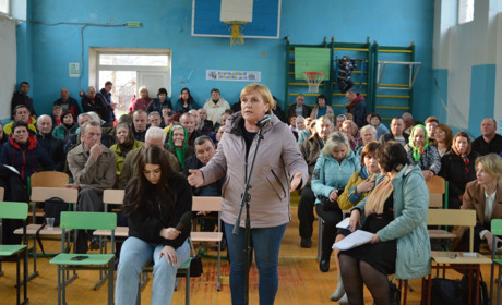 Міський голова Переяслава запевнив гайшинців, що стихійний смітник біля села він ліквідує