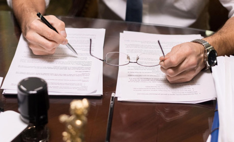 Генічеських зрадників-нотаріусів позбавлено української ліцензії: їх імена