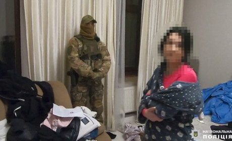 25-річна одеситка втягувала дівчат у заняття проституцією: їй загрожує до семи років в'язниці