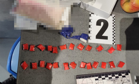 У Старокостянтинові викрили наркоторговців, які робили «закладки»: вилучено 26 згортків