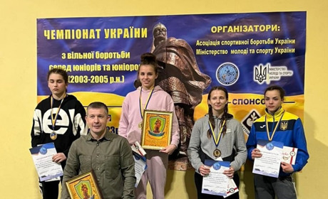 Чергове спортивне досягнення. Жителька Лозівської громади перемогла в чемпіонаті з вільної боротьби