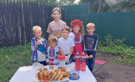 Біля «Фори» відбудеться міні-ярмарка на підтримку ЗСУ: будуть випічка, сувеніри, вербові букети