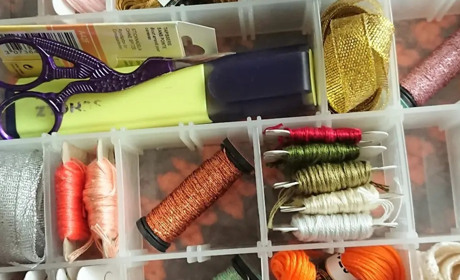 Органайзери та скрині для рукоділля: як позбутися творчого безладу в роботі