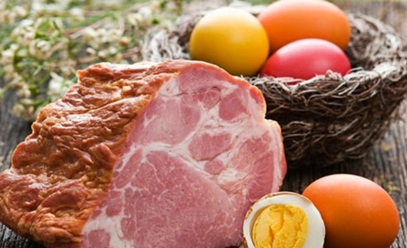 Як приготувати смачне і соковите м'ясо на Великдень. Розповідаємо секрети