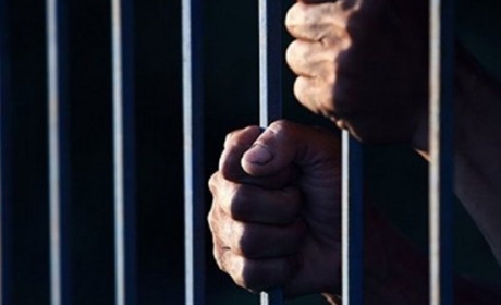 У Мелітополі росіяни змушують зрадників писати розписки та забороняють їм виїжджати з міста