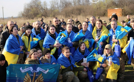 Двох одеських морпіхів, які обороняли острів Зміїний та Чонгар, звільнили з російського полону