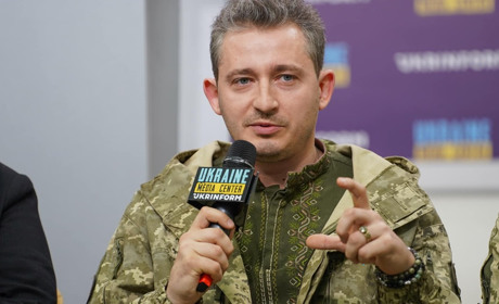 Подаруй книгу на фронт: благодійна акція від українських книгарень