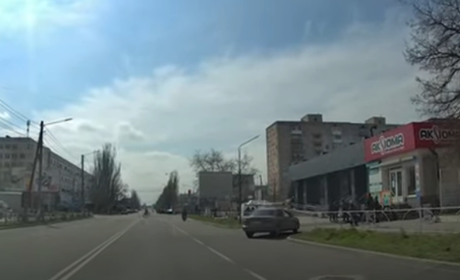 У Новій Каховці окупанти мародерять у офісах