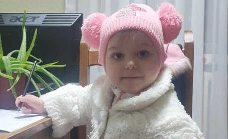 Встановили жінку, яка залишила дівчинку в торговельному центрі - це її бабуся