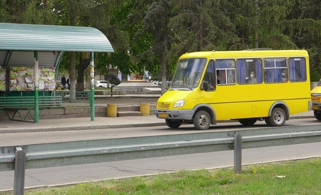 Роботу громадського транспорту у Первомайську підлаштують до Великодня та поминальних днів