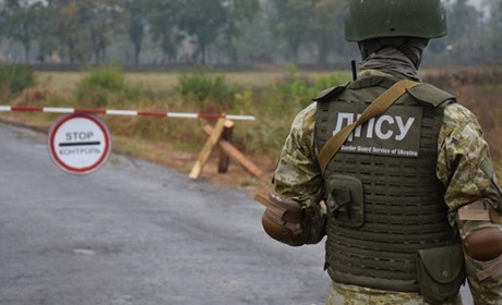 Рахів'янина, який намагався підзаробити на ухилянтах, затримали прикордонники