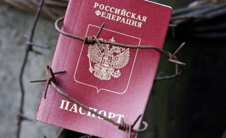 Погрози: без російського паспорта не дадуть працювати