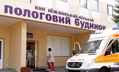 У нас п’ять великодніх подаруночків — три хлопчаки та дві дівчинки!