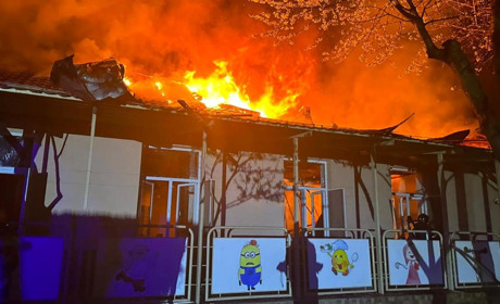 Нічна атака дронами-камікадзе: на Одещині виникла пожежа на території дитячого закладу. ФОТО, ВІДЕО