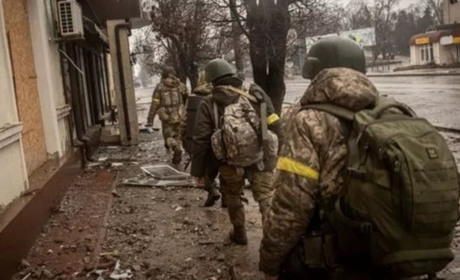 Бахмут тримається, але ворог підійшов до траси через Хромове, зайнявши прилеглу посадку