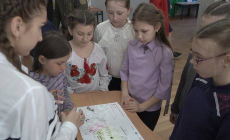 Учні Білківської школи отримали від ДСНС-ників гру та вивчають правила безпеки в інтерактивній формі