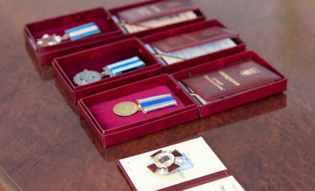 Чотирьох полеглих воїнів з Нікополя посмертно нагороджено державними орденами та відзнаками