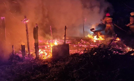 У Первомайську була пожежа: горіли господарчі споруди на вулиці Гуцаленка