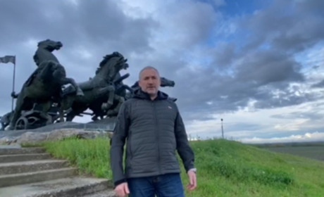 Окупанти планують відновити пам’ятник “Легендарна тачанка”