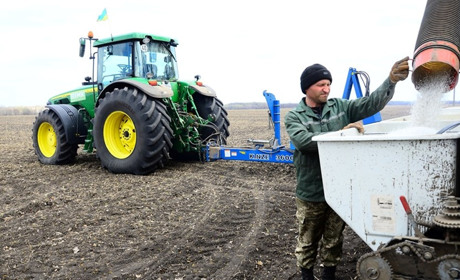 Аграрії Полтавщини завершують посівну кампанію