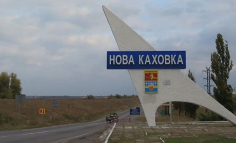 Проводки в Новій Каховці: на кладовищі більше людей, ніж у місті