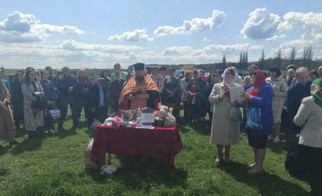 Релігійна громада села Сковородки ухвалила рішення перейти до Православної Церкви України