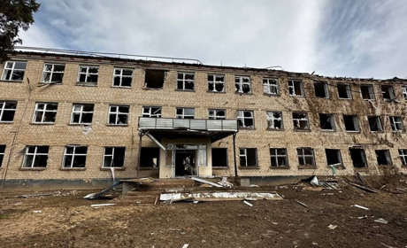 На Бериславщині ворог накрив вогнем кладовище