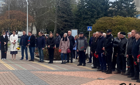 В Южному відбувся мітинг в пам‘ять про трагедію на Чорнобильській АЕС (ФОТО)