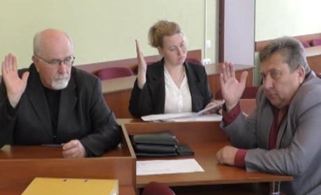 Понад сотня учнів з Красноградщини отримають гроші за свої успіхи: про яку суму йдеться